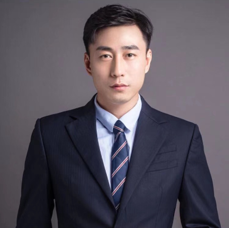 何桂君 联合创始人 & 首席运营官